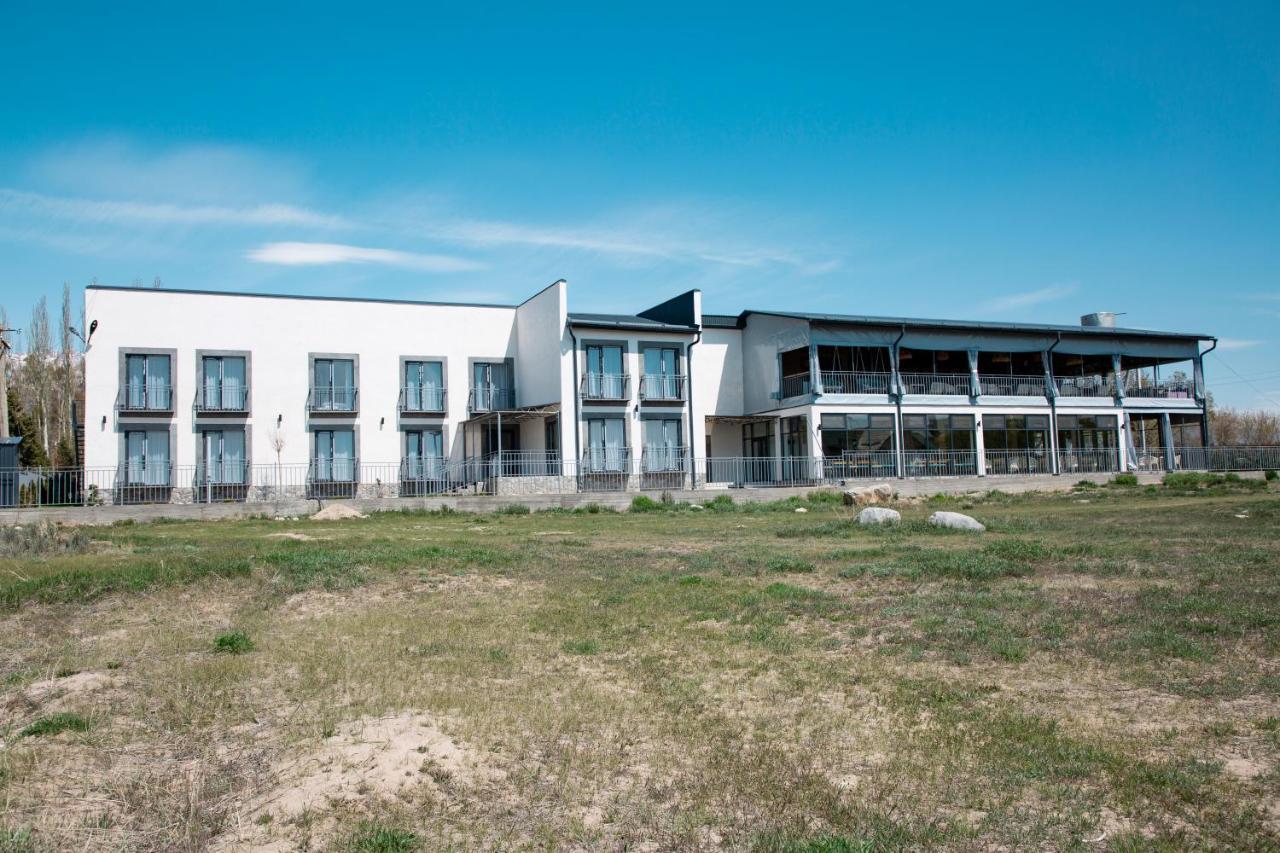 Silence Hotel Cholpon-Ata Ngoại thất bức ảnh
